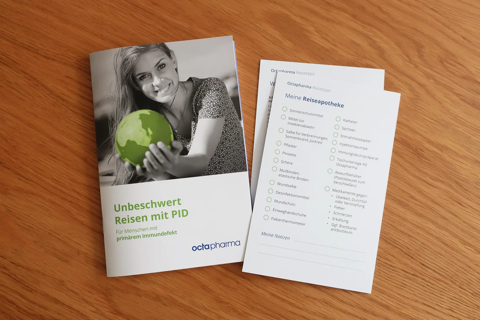 Reisebroschüre Cover und Checklisten